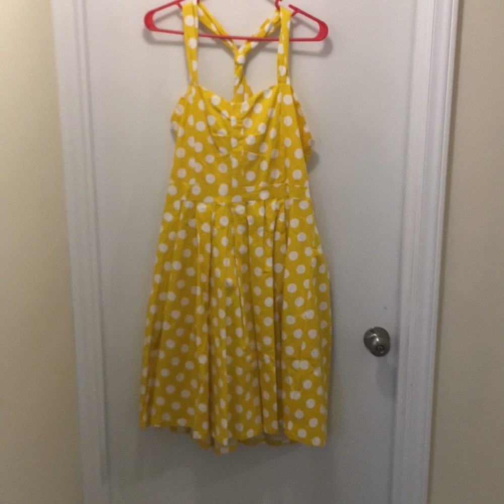 Yellow polka dot 50’s style dress